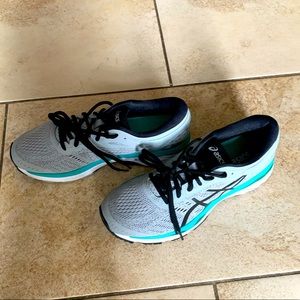 ASICS Gel Kayano 24 - womens 8.5